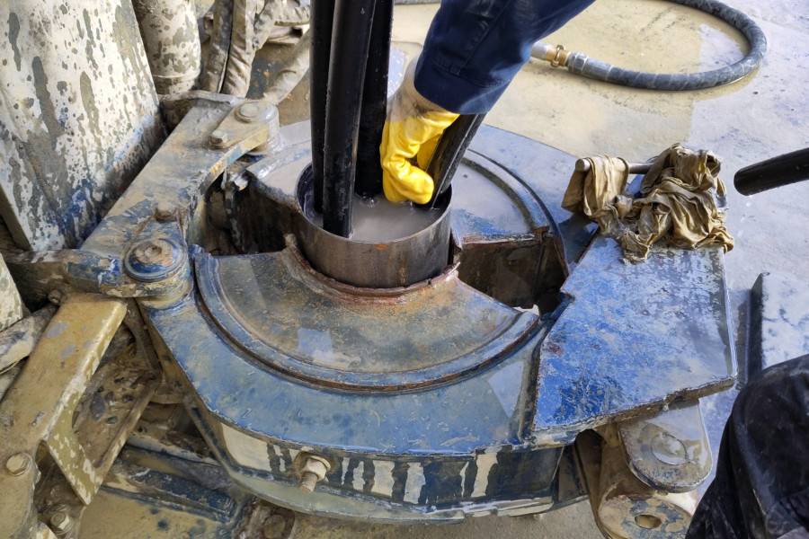 Eingebaute Erdwärmesonde nach erfolgreicher Abdichtung des Artesers